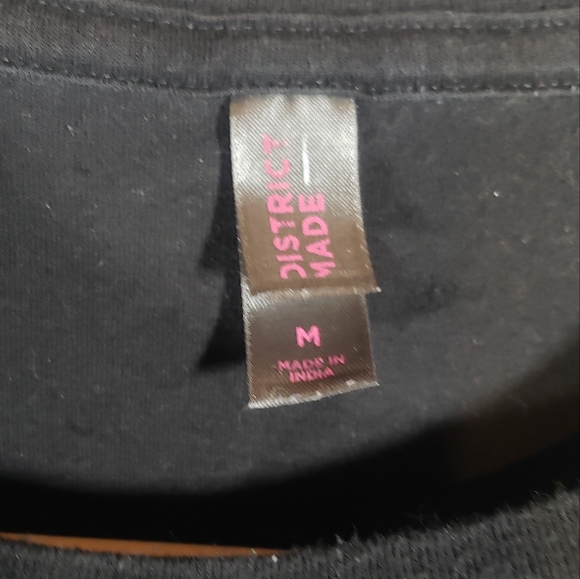 Game of Thrones Jon Snow "Let It Snow" t-shirt woman's Medium - Picture 3 of 4